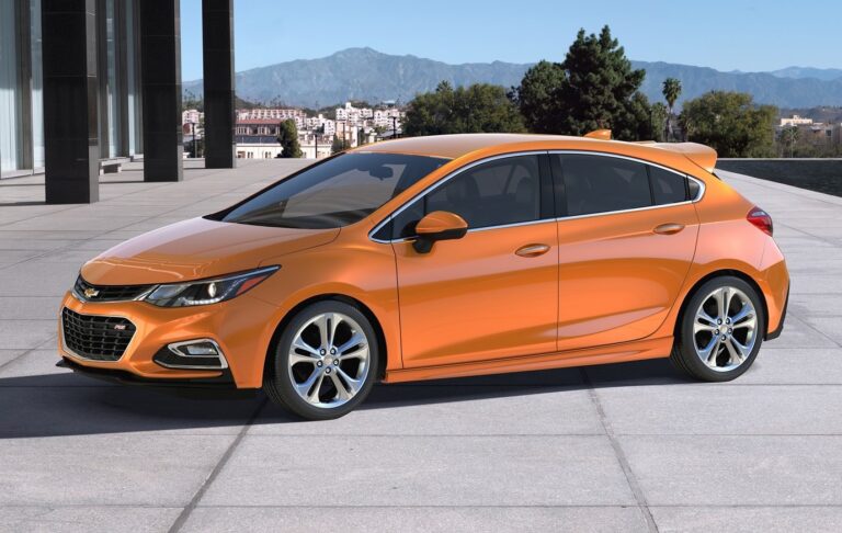 2026 Chevy Cruze Hatchback Review