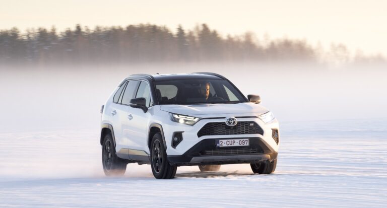 2027 Toyota RAV4 Performance