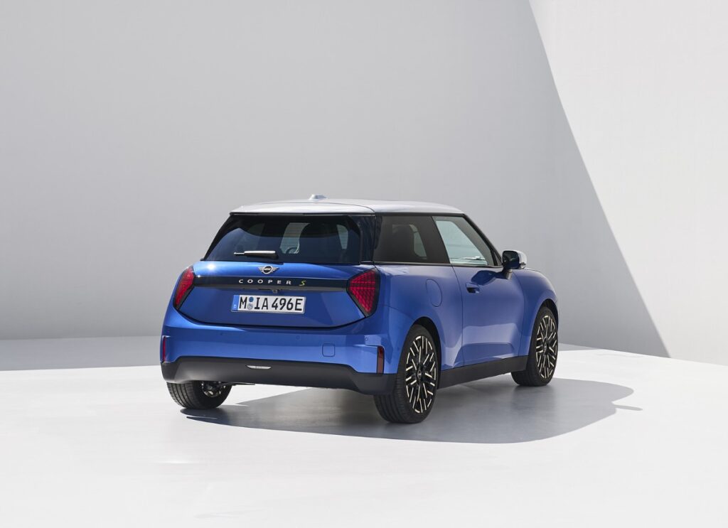 2027-mini-cooper-electric-changes-price-dimensions-edgar-motorsport