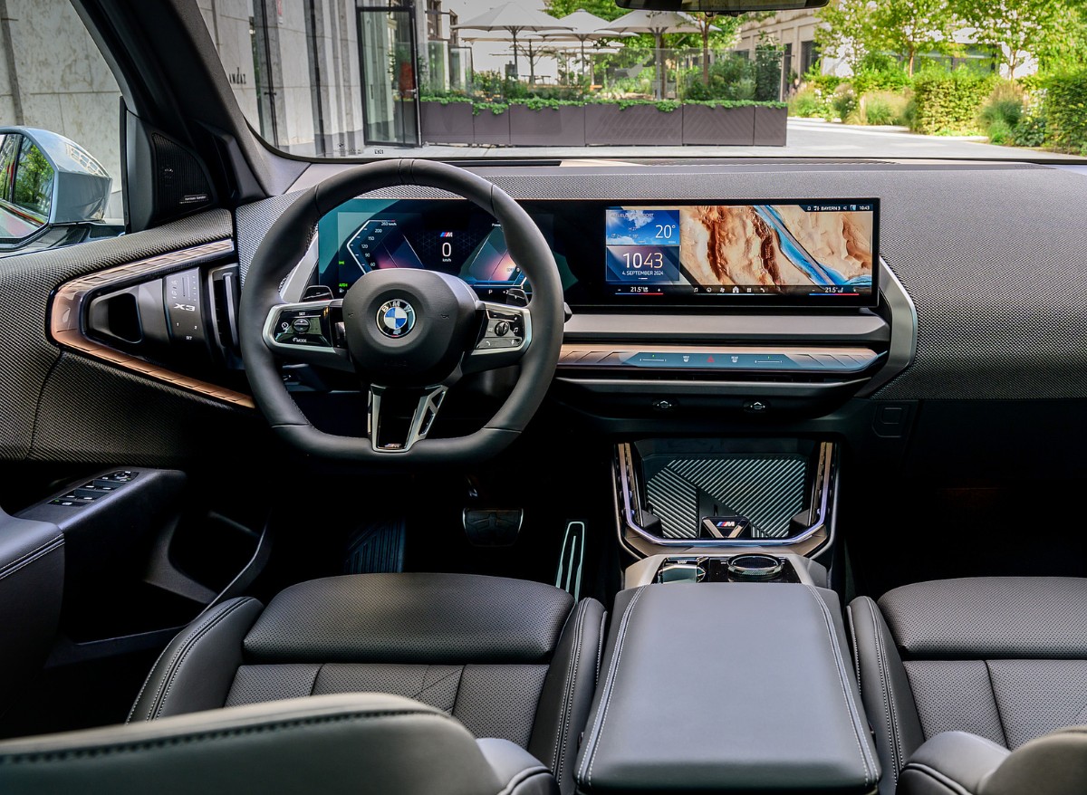 2027 BMW X3 Interior