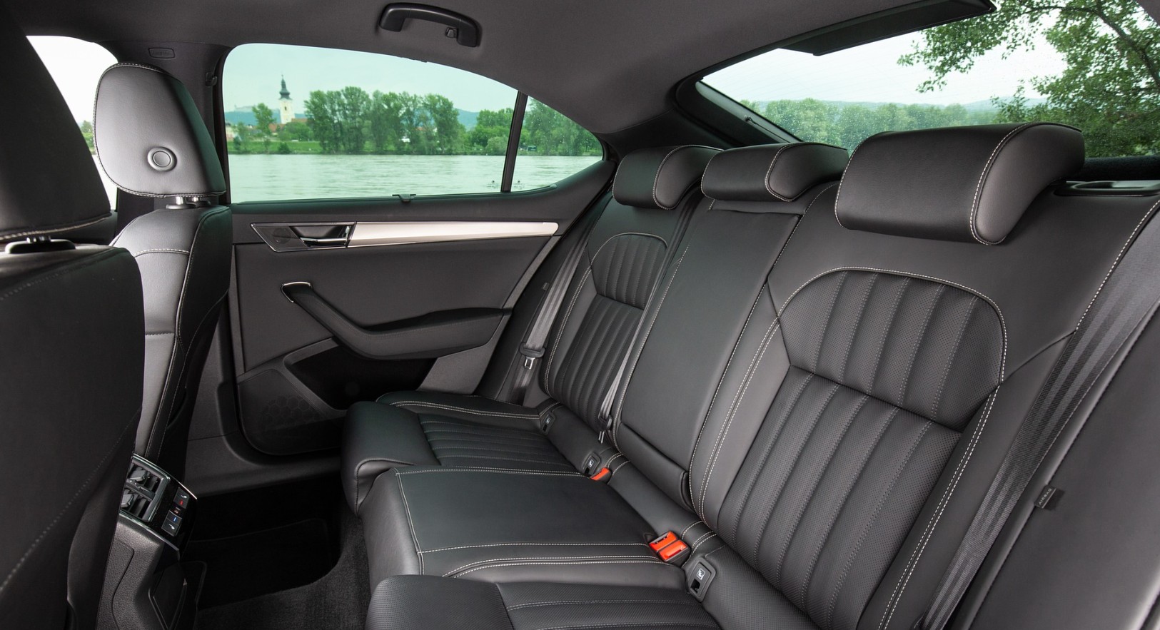 2027 Skoda Superb Dimensions