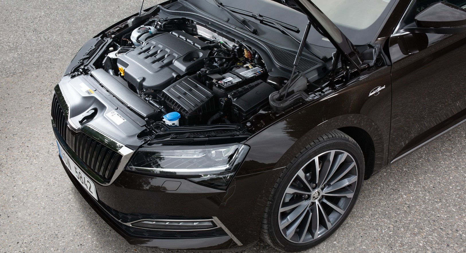 2027 Skoda Superb Specs